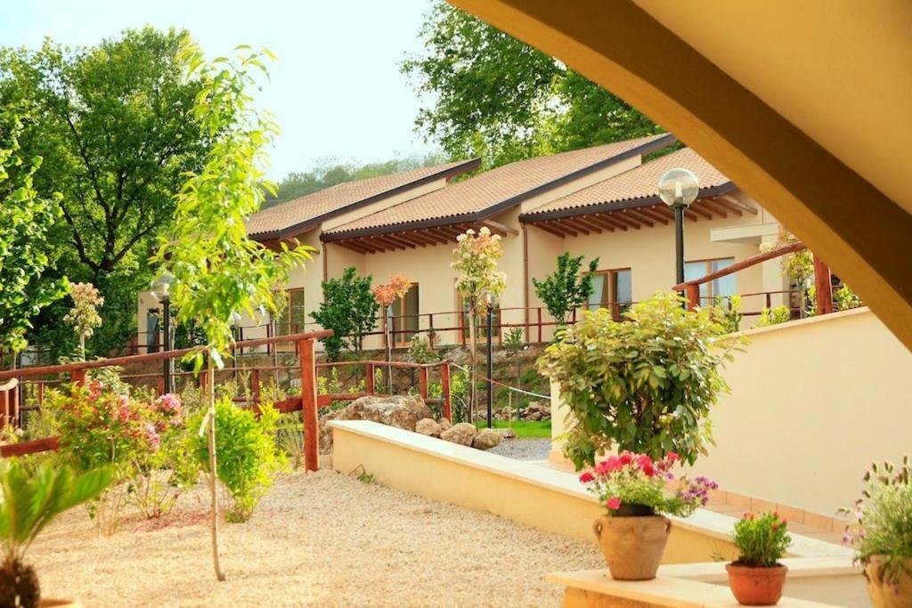סאן צ'יפריאנו פיצ'נטינו Acasamia Resort מראה חיצוני תמונה