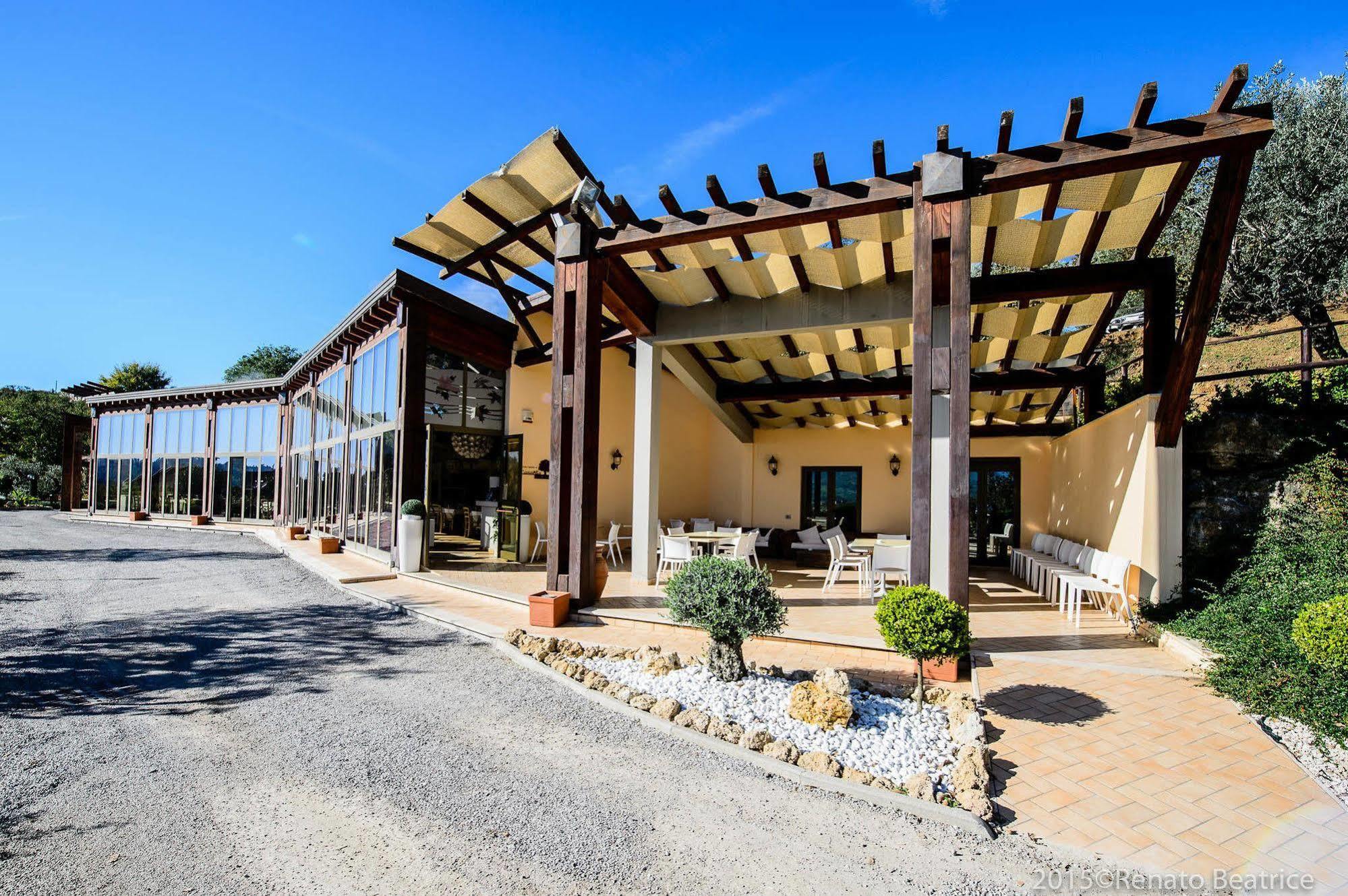 סאן צ'יפריאנו פיצ'נטינו Acasamia Resort מראה חיצוני תמונה
